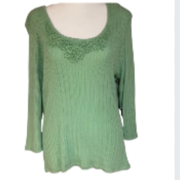 NWT Reba Shade of Green Lightweight Sweater Size Large - Picture 2 of 10